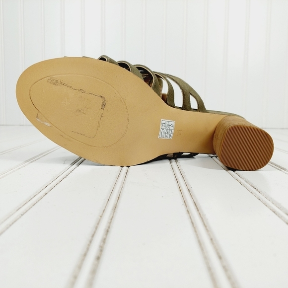 NEW Crevo Women's Hazelle Sage Moss Green Suede Leather Block Heel Sandals C406 - Picture 10 of 11